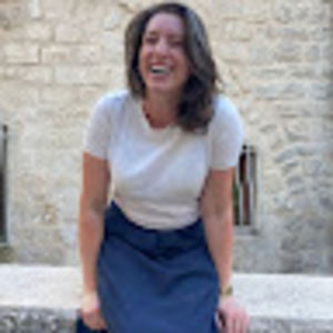 Meet your Posher, Emily nicole